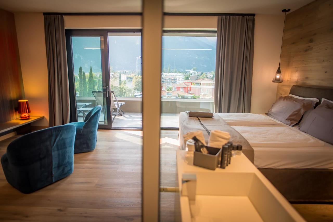 Hotel Villa Enrica Riva del Garda Exterior photo